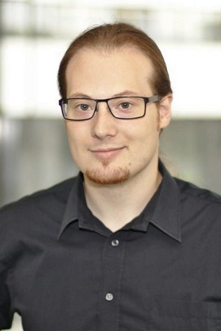  Simon Küppers
