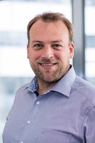 Prof. Dr.-Ing. Nils Pohl Prof. Dr.-Ing. Nils Pohl