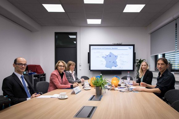 Französische Botschafterin zu Gast am HGI