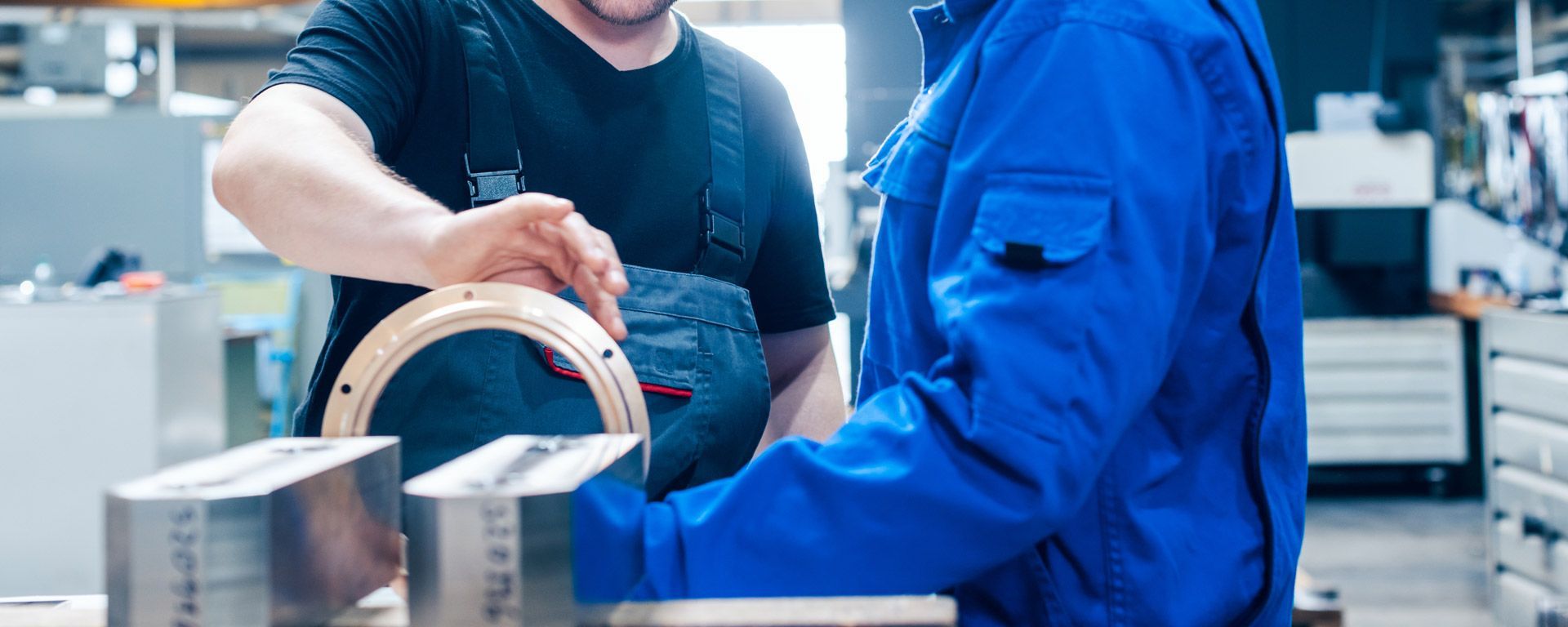 Ausbildung Feinwerkmechaniker*in (© Adobe Stock)