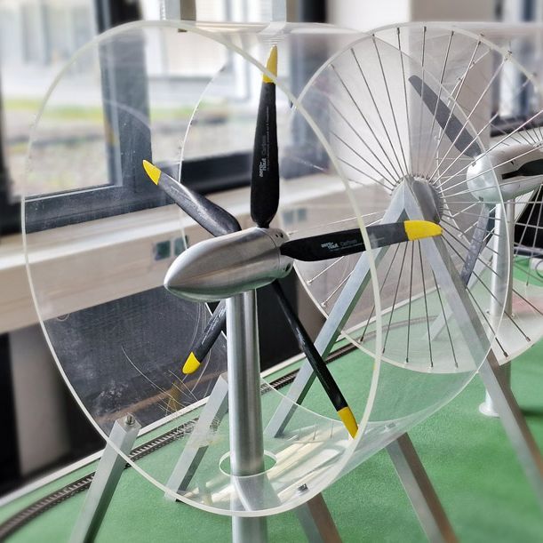 Schulprojekt Strom aus Wind (© RUB/ETIT)