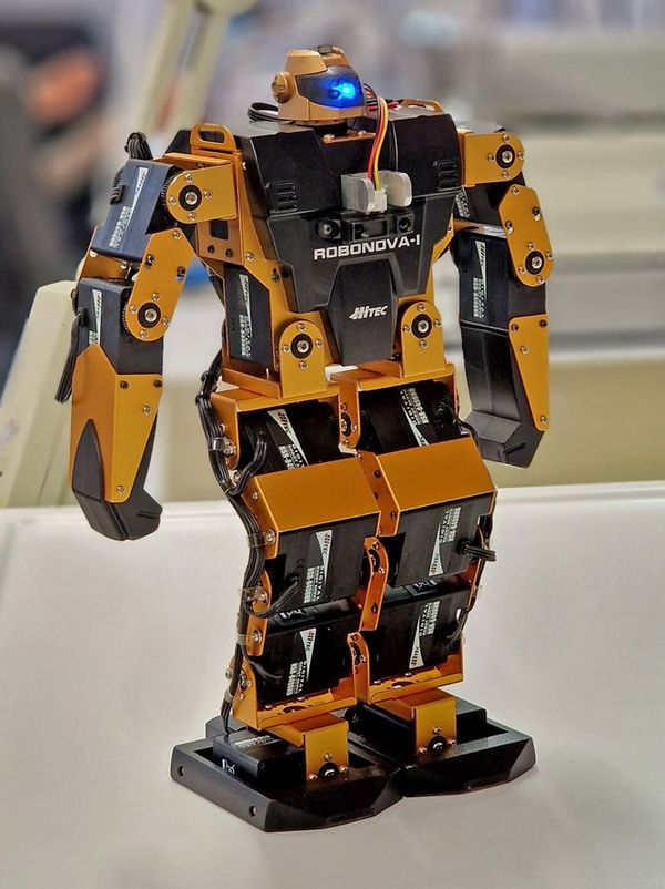 Schulprojekt Move your robot (© RUB/ETIT)