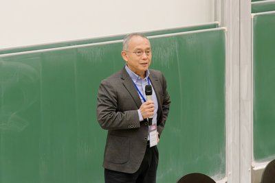 Begrüßung durch Prof. Hamaguchi, den Koordinator des Aspire Programms (© RUB, H. Austenfeld)