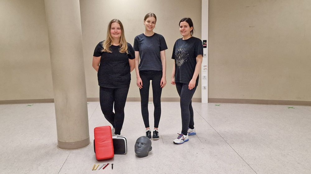 Selbstbehauptungskurs 2024 (© RUB/ETIT) Selbstbehauptungskurs 2024 (© RUB/ETIT)