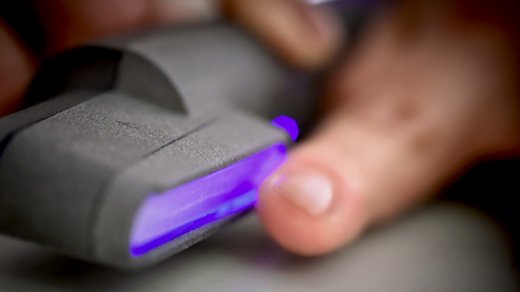 Plasma in der Kosmetik (© Roberto Schirdewahn)