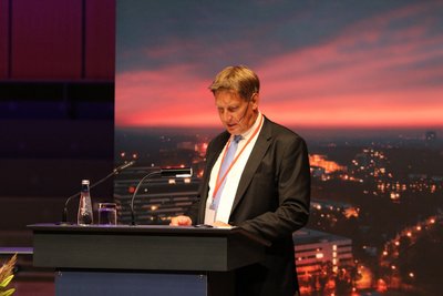 Dekan Prof. Dr.-Ing. Thomas Musch während seiner Rede bei der Akademischen Feier 2021 (Foto:RUB/Zeitel)