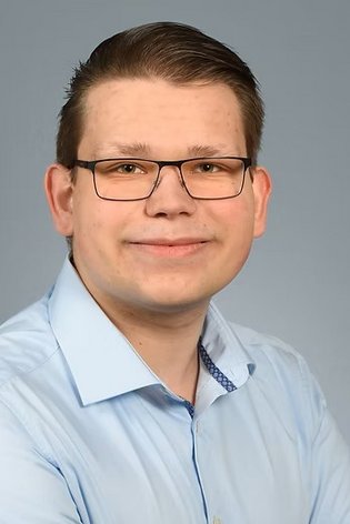  Jonathan Mazyrko