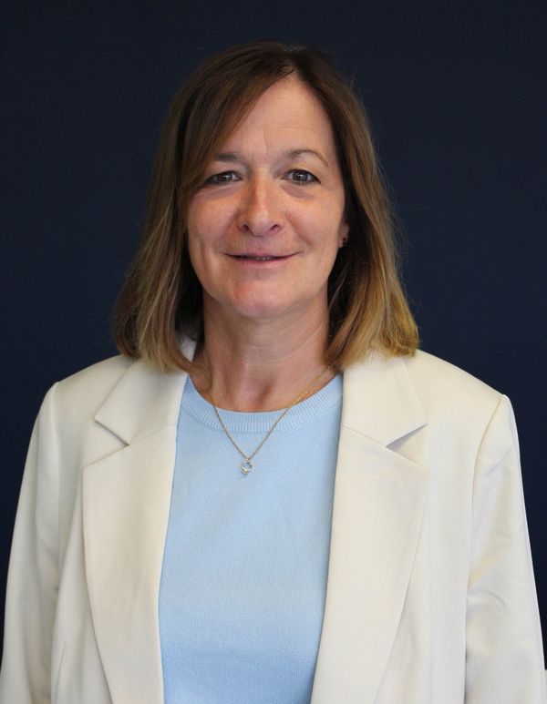 Silke Sauer, Lara Zeitel