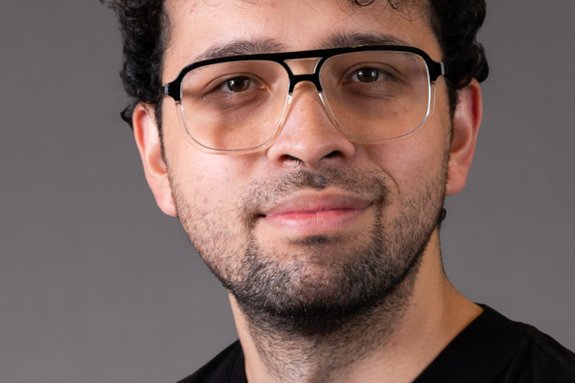  Daniel Martinez