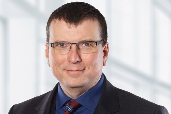 Prof. Dr.-Ing. Dirk Nüßler Prof. Dr.-Ing. Dirk Nüßler