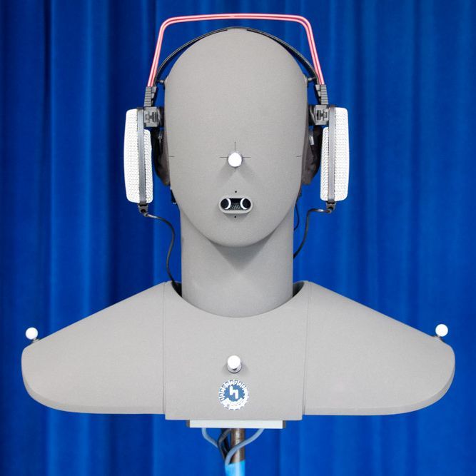 Schulprojekt Audiotechnik im Tonstudio (© RUB/ETIT)