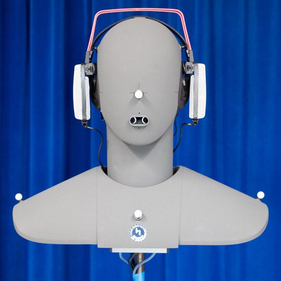 Schulprojekt Audiotechnik im Tonstudio (© RUB/ETIT)