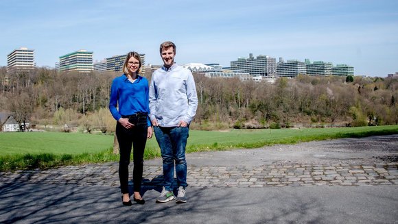 Glim Skin-Gründerin Friederike Kogelheide und Mitgründer Manuel Schröder