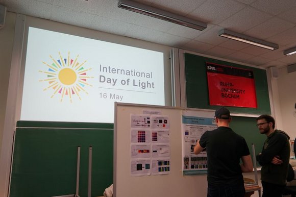 Postersession anlässlich des Internationalen Tages des Lichts 2025